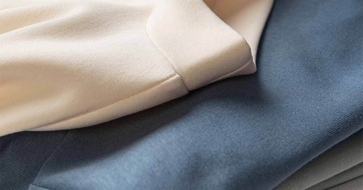 cach-giat-quan-ao-khong-phai-mau