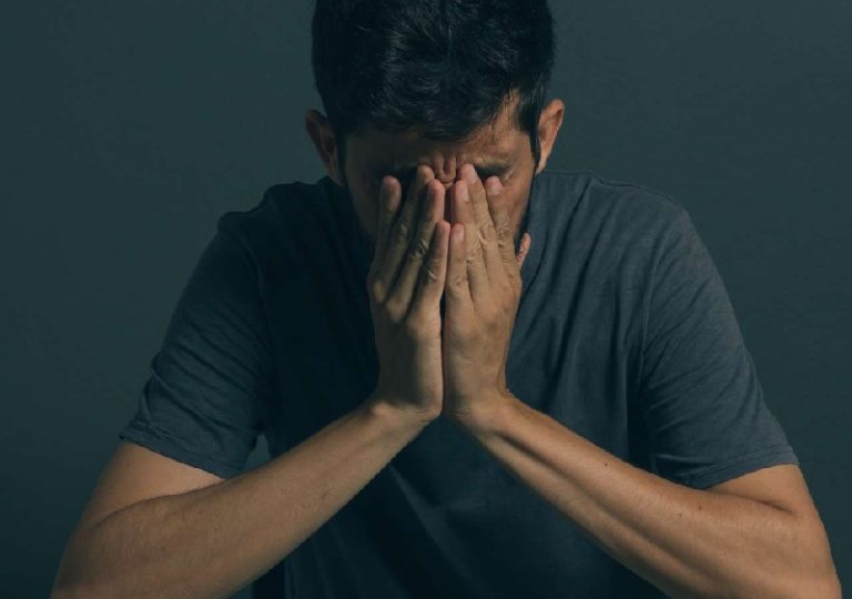 99+ hình ảnh khóc cảm xúc - Tải hình ảnh buồn khóc rõ nét - JBAGY